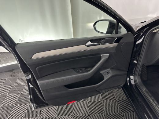 Volkswagen Passat Variant 2.0 BiTDI 4Motion Highline Executive-Pack Aut. *PANO | ADAPTIVE-CRUISE | DIGI-COCKPIT | N... ActivLease financial lease