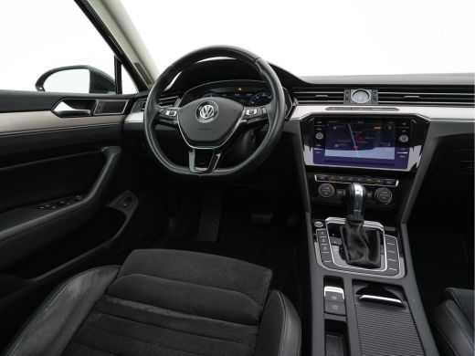 Volkswagen Passat Variant 2.0 BiTDI 4Motion Highline Executive-Pack Aut. *PANO | ADAPTIVE-CRUISE | DIGI-COCKPIT | N... ActivLease financial lease
