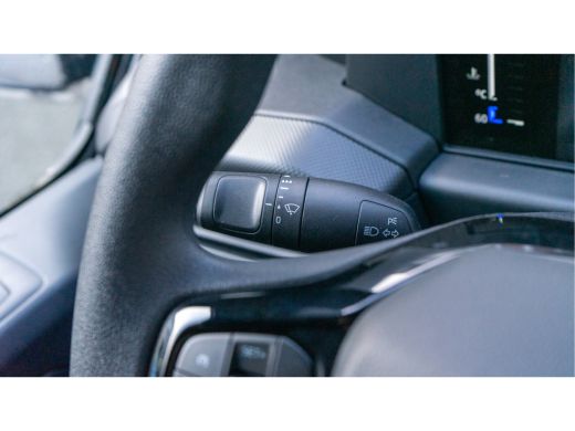 Ford Transit Custom V710 Transit Custom V710 320 L1H1 Bestelauto Limited E6.2 100 kW / 136 pk A/T | 17" Lichtmetalen ... ActivLease financial lease