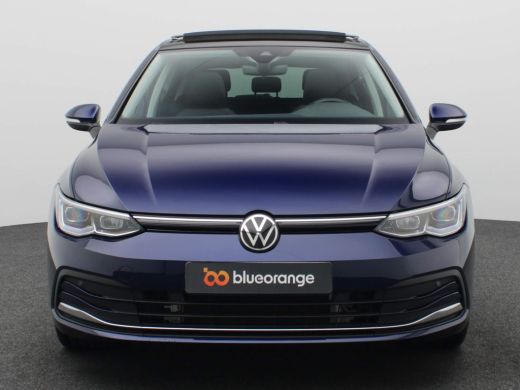 Volkswagen Golf 1.4 eHybrid Style 204PK DSG Panoramadak, achteruitrijcamera, winterpakket, elek. stoel, 18" licht... ActivLease financial lease
