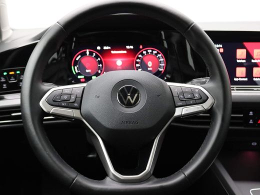Volkswagen Golf 1.4 eHybrid Style 204PK DSG Panoramadak, achteruitrijcamera, winterpakket, elek. stoel, 18" licht... ActivLease financial lease