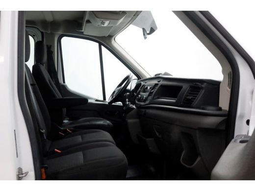 Ford Transit 350 2.0 TDCI 130pk L3H1 D.C. Trend Open Laadbak Trekhaak 2800kg 11-2021 ActivLease financial lease