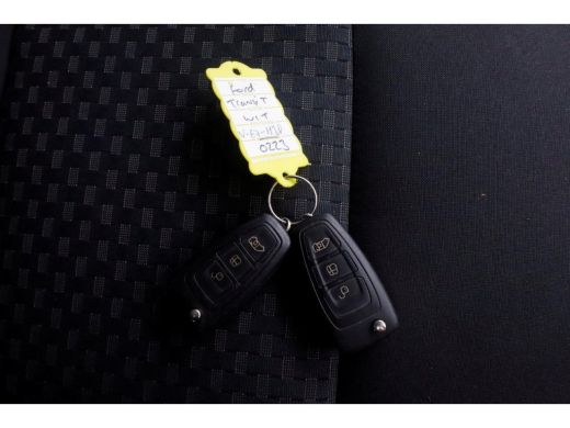 Ford Transit 350 2.0 TDCI 130pk L3H1 D.C. Trend Open Laadbak Trekhaak 2800kg 11-2021 ActivLease financial lease