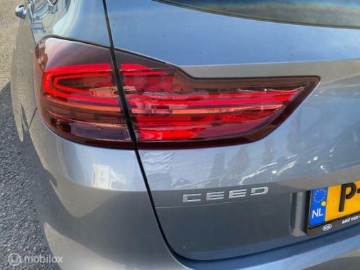 Kia Ceed Sportswagon 1.0 T-GDi DynamicLine Ruime stationwagon Navigatie , Camera , Climate & Cruise controle , Voorsto... ActivLease financial lease