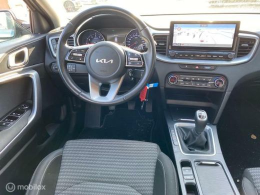 Kia Ceed Sportswagon 1.0 T-GDi DynamicLine Ruime stationwagon Navigatie , Camera , Climate & Cruise controle , Voorsto... ActivLease financial lease