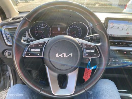 Kia Ceed Sportswagon 1.0 T-GDi DynamicLine Ruime stationwagon Navigatie , Camera , Climate & Cruise controle , Voorsto... ActivLease financial lease
