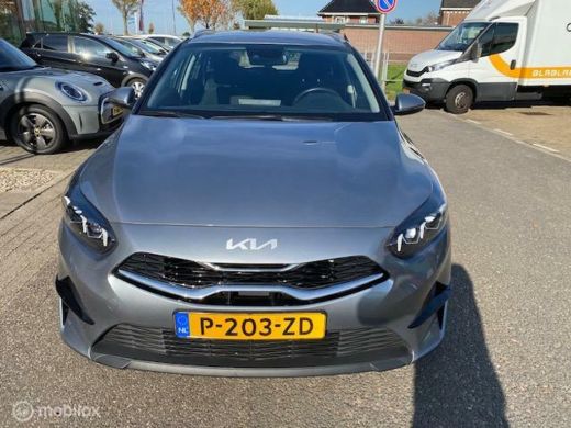 Kia Ceed Sportswagon 1.0 T-GDi DynamicLine Ruime stationwagon Navigatie , Camera , Climate & Cruise controle , Voorsto... ActivLease financial lease