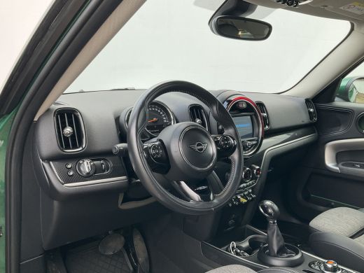 Mini Countryman 2.0 Cooper S E ALL4 PHEV Cruise Navi Sfeerverlichting Elek.klep Green Beauty! ActivLease financial lease