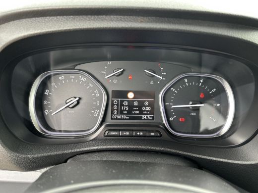 Toyota ProAce Worker 2.0 D-4D Professional Long DC ActivLease financial lease