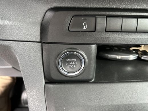 Toyota ProAce Worker 2.0 D-4D Professional Long DC ActivLease financial lease