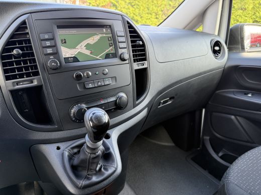 Mercedes Vito 116 CDI 164 PK / L2H1 / TREKHAAK / CAMERA / WERKVERKEER / ZWAAIBALK / ROLLSIGN / ACTIERAAM ActivLease financial lease