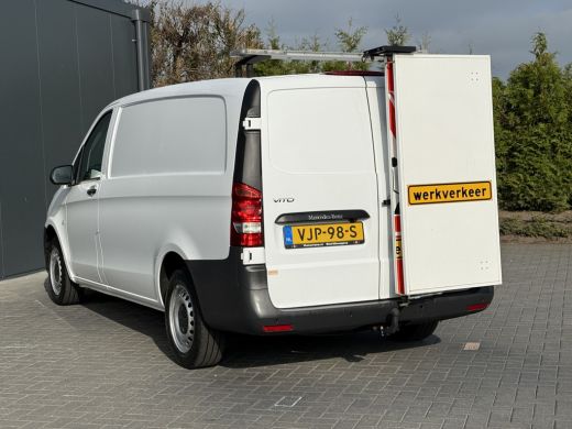 Mercedes Vito 116 CDI 164 PK / L2H1 / TREKHAAK / CAMERA / WERKVERKEER / ZWAAIBALK / ROLLSIGN / ACTIERAAM ActivLease financial lease