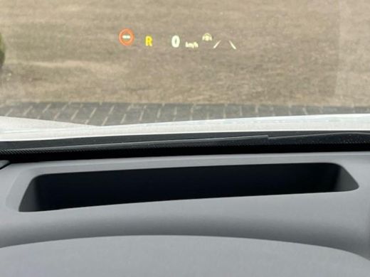 Toyota C-HR 2.0 Plug-in Hybrid 220 Première Edition | Demonstratievoertuig | Pearl White met zwart dak | ActivLease financial lease