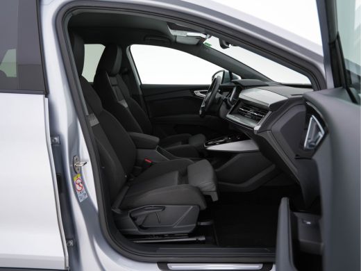Audi Q4 e-tron 40 Launch-Edition Advanced-Plus 77 kWh [ 3-Fase ] (INCL-BTW) *HEATPUMP | ADAPT-CRUISE | MATRIX-LE... ActivLease financial lease