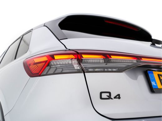 Audi Q4 e-tron 40 Launch-Edition Advanced-Plus 77 kWh [ 3-Fase ] (INCL-BTW) *HEATPUMP | ADAPT-CRUISE | MATRIX-LE... ActivLease financial lease
