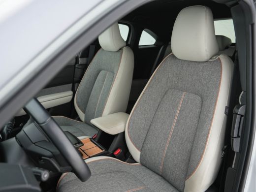 Mazda MX-30 e-SkyActiv 145 First Edition 36 kWh (INCL-BTW) *ADAPT.-CRUISE | HEAD-UP | FULL-LED | NAVI-FULLMAP... ActivLease financial lease