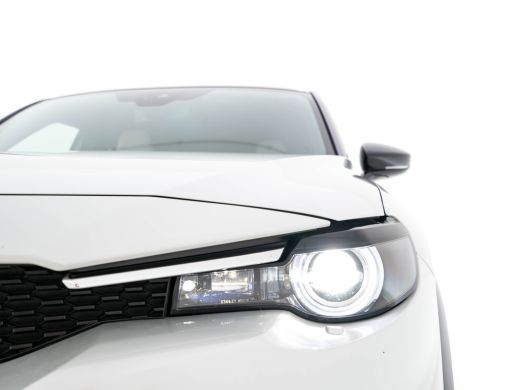 Mazda MX-30 e-SkyActiv 145 First Edition 36 kWh (INCL-BTW) *ADAPT.-CRUISE | HEAD-UP | FULL-LED | NAVI-FULLMAP... ActivLease financial lease