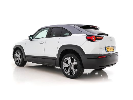 Mazda MX-30 e-SkyActiv 145 First Edition 36 kWh (INCL-BTW) *ADAPT.-CRUISE | HEAD-UP | FULL-LED | NAVI-FULLMAP... ActivLease financial lease