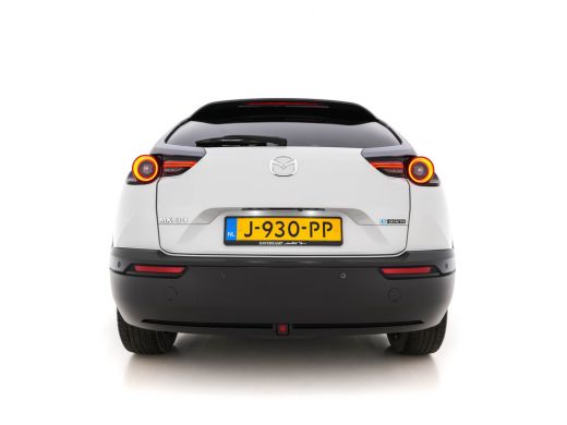 Mazda MX-30 e-SkyActiv 145 First Edition 36 kWh (INCL-BTW) *ADAPT.-CRUISE | HEAD-UP | FULL-LED | NAVI-FULLMAP... ActivLease financial lease