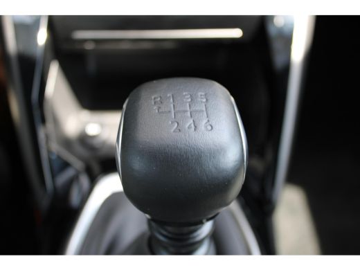 Peugeot 208 1.2 PureTech GT Pack Glazendak, Parkeersensoren V+A , sportstoelen , achteruitrijcamera ,navigati... ActivLease financial lease