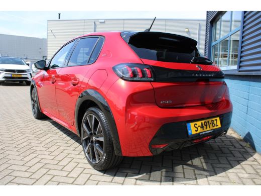 Peugeot 208 1.2 PureTech GT Pack Glazendak, Parkeersensoren V+A , sportstoelen , achteruitrijcamera ,navigati... ActivLease financial lease