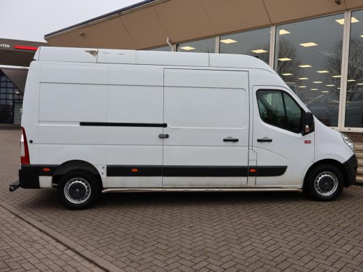 Renault Master T35 2.3 DCI 145 PK L3H3 + TREKHAAK / CAMERA / NAVIGATIE ActivLease financial lease