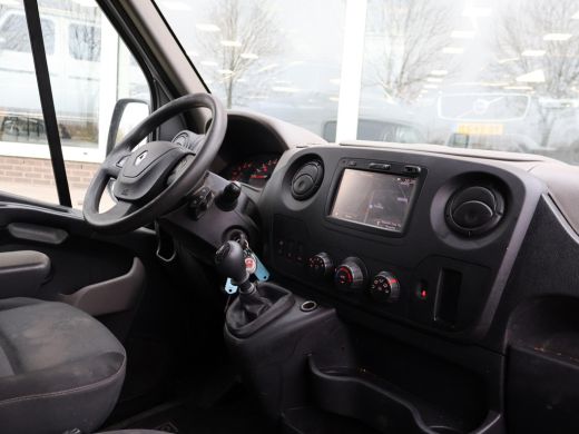 Renault Master T35 2.3 DCI 145 PK L3H3 + TREKHAAK / CAMERA / NAVIGATIE ActivLease financial lease