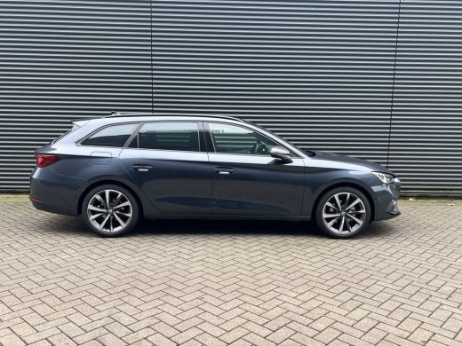 Seat Leon Sportstourer 1.0 eTSI FR Business Intense | 18'' velgen | Elektrische achterklep | Stoel- en stuurverwarming ActivLease financial lease