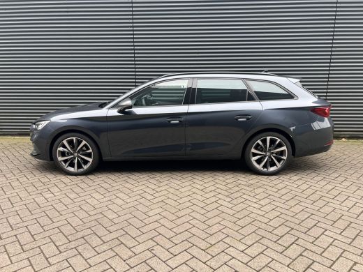 Seat Leon Sportstourer 1.0 eTSI FR Business Intense | 18'' velgen | Elektrische achterklep | Stoel- en stuurverwarming ActivLease financial lease