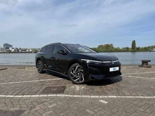 Volkswagen ID.7 Tourer Pro Business 77 kWh | Head-Up Display | Interieur pakket plus | 360 camera ActivLease financial lease