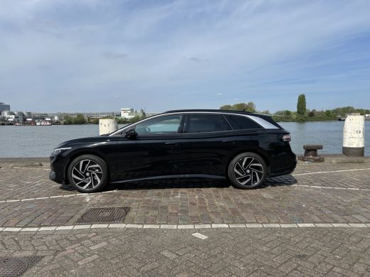 Volkswagen ID.7 Tourer Pro Business 77 kWh | Head-Up Display | Interieur pakket plus | 360 camera ActivLease financial lease
