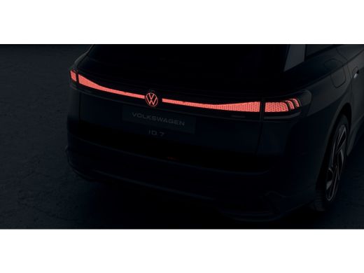 Volkswagen ID.7 Tourer Pro Business 77 kWh | Interieur Pakket Plus | 360° Camera | 20' Velgen 'Montreal' ActivLease financial lease
