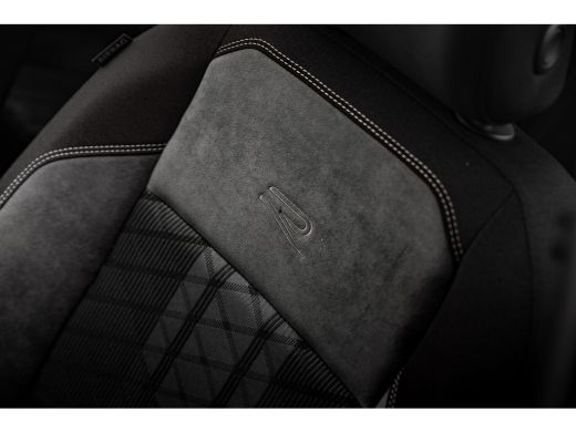Volkswagen Polo R-Line Edition Inclusief €2000,- inruilvoordeel + €1000,- korting  | 'App-Connect' draadloze smar... ActivLease financial lease