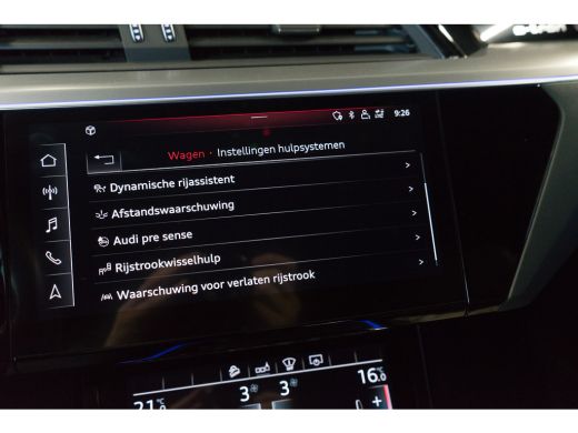 Audi e-tron 50 Quattro / Standkachel/ Luchtvering/ Bang & Olufsen Sound System/ Panoramadak/ 230kW (313PK) ActivLease financial lease