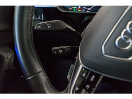 Audi e-tron 50 Quattro / Standkachel/ Luchtvering/ Bang & Olufsen Sound System/ Panoramadak/ 230kW (313PK) ActivLease financial lease
