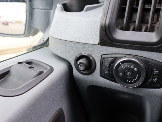 Ford Transit 330 2.2 TDCI 155 PK L3H2 TREND + CAMERA / 2800 KG TREKHAAK / NAVIGATIE ActivLease financial lease