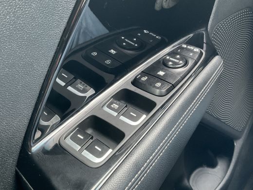 Kia Niro 1.6 GDi PHEV Navi/Cam Stoel/stuurverw DynamicLine Plug-in ActivLease financial lease