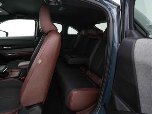 Mazda MX-30 e-SkyActiv 145 First Edition 36 kWh (INCL-BTW) *ADAPT.-CRUISE | HEAD-UP | FULL-LED | NAVI-FULLMAP... ActivLease financial lease