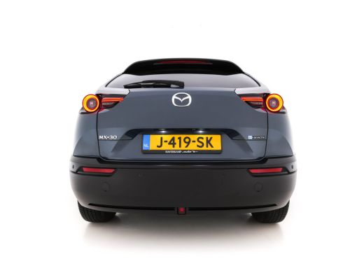 Mazda MX-30 e-SkyActiv 145 First Edition 36 kWh (INCL-BTW) *ADAPT.-CRUISE | HEAD-UP | FULL-LED | NAVI-FULLMAP... ActivLease financial lease