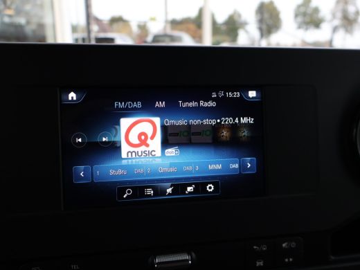 Mercedes Sprinter 319 3.0 CDI V6 190 PK L3H2 + LED / 360 CAMERA / DISTRONIC / 18 INCH / STOELVERWARMING ActivLease financial lease