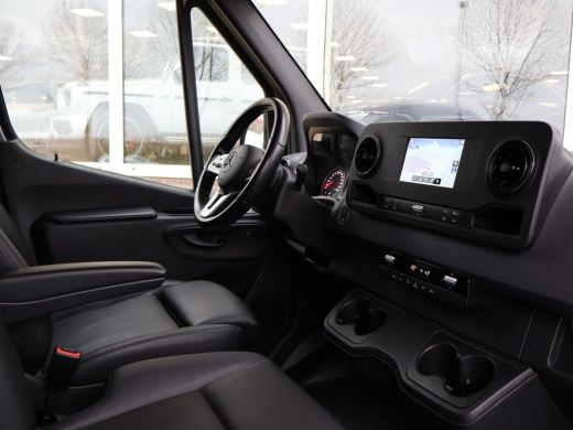Mercedes Sprinter 319 3.0 CDI V6 190 PK L3H2 + LED / 360 CAMERA / DISTRONIC / 18 INCH / STOELVERWARMING ActivLease financial lease