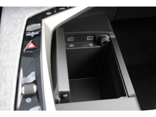 Peugeot 3008 1.2 Hybrid 136 Allure Demo vraag naar km stand ActivLease financial lease