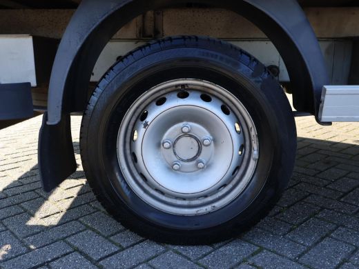 Renault Master T35 2.3 DCI 136 PK BAKWAGEN MEUBELBAK + LAADKLEP / NAVIGATIE / CRUISE / AIRCO ActivLease financial lease
