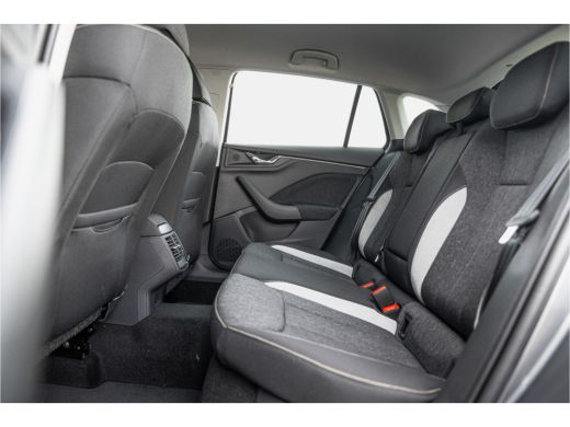 Skoda Scala ŠKODA Business Edition | Achteruitrijcamera | Adaptive Cruise Control | Chromen raamlijsten ActivLease financial lease
