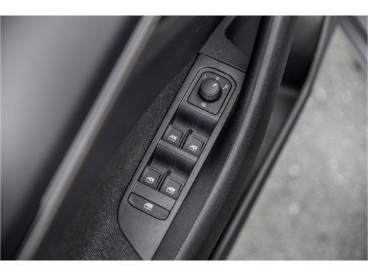 Skoda Scala ŠKODA Business Edition | Achteruitrijcamera | Adaptive Cruise Control | Chromen raamlijsten ActivLease financial lease