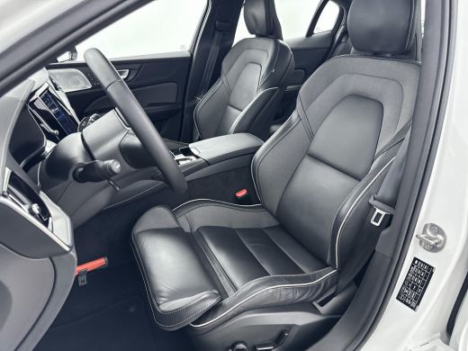 Volvo  S60 T6 Recharge AWD Ultimate Dark | Bowers & Wilkins | 360 Camera | Sportstoelen | Head-up | Trekhaak... ActivLease financial lease