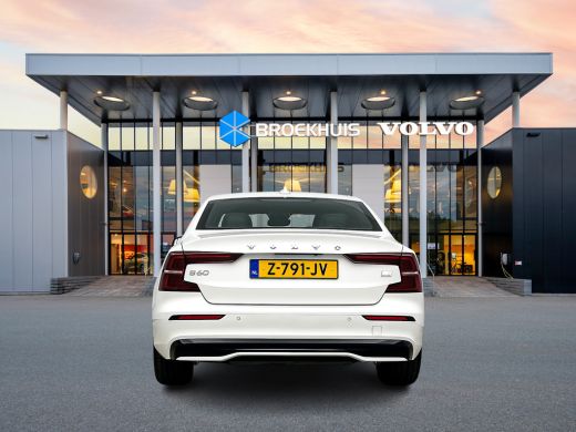 Volvo  S60 T6 Recharge AWD Ultimate Dark | Bowers & Wilkins | 360 Camera | Sportstoelen | Head-up | Trekhaak... ActivLease financial lease