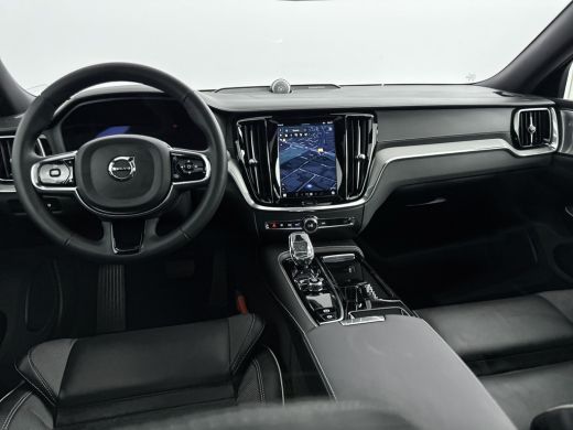 Volvo  S60 T6 Recharge AWD Ultimate Dark | Bowers & Wilkins | 360 Camera | Sportstoelen | Head-up | Trekhaak... ActivLease financial lease