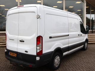 Ford Transit 330 2.2 TDCI 155 PK L3H2 TREND + CAMERA / 2800 KG TREKHAAK / NAVIGATIE