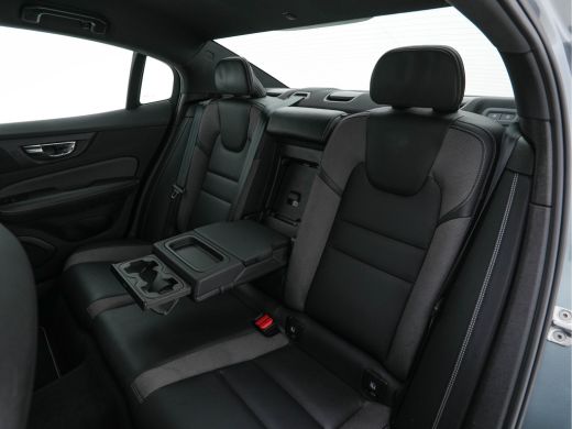 Volvo  S60 2.0 B3 R-Design-Sport-Pack Aut.*LEATHER-MICROFIBRE | FULL-LED | DIGI-COCKPIT | BLIND-SPOT | CAMER... ActivLease financial lease